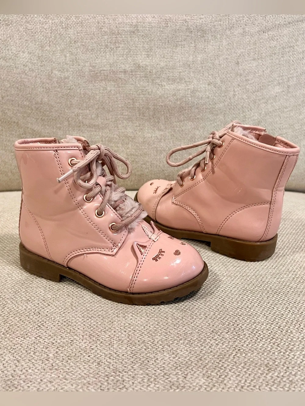 Wonder Nation Size 9 Girls Pink Unicorn Combat Boots Faux Fur Lined Patent Boots